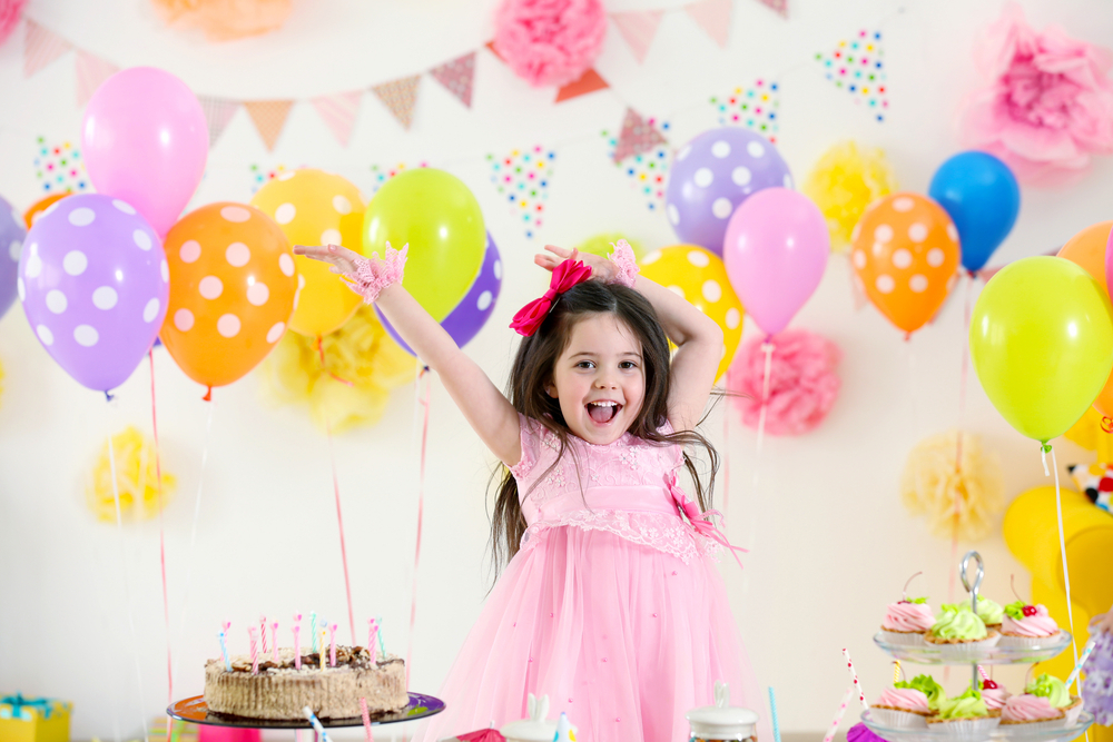 Tổ chức sinh nhật cho bé 5 tuổi, cập nhật ngay để tặng con kỷ niệm hoàn hảo đi nào!
