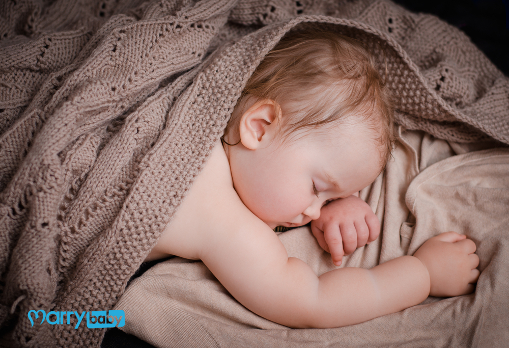 Cách chữa ho cho bé khi ngủ hiệu quả, mẹ cần nằm lòng