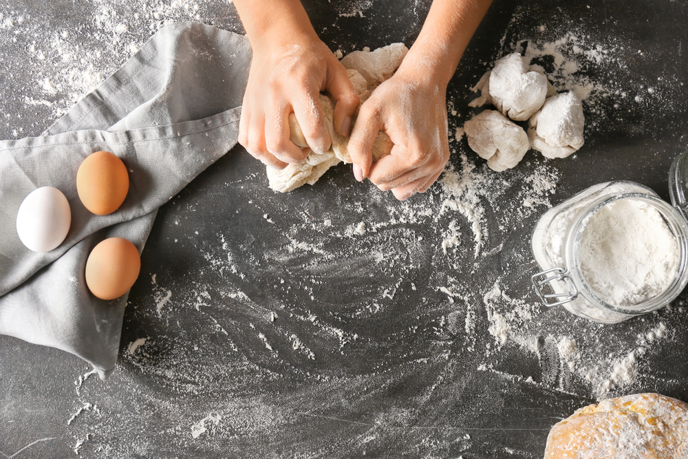 Mách các bạn phương thức bánh bột thanh lọc kể từ bột năng để tạo độ sánh - ăn là ghiền