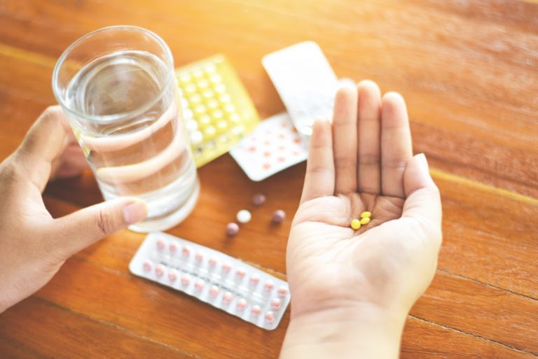 Hướng dẫn cách uống thuốc tránh thai hàng ngày đúng cách và an toàn