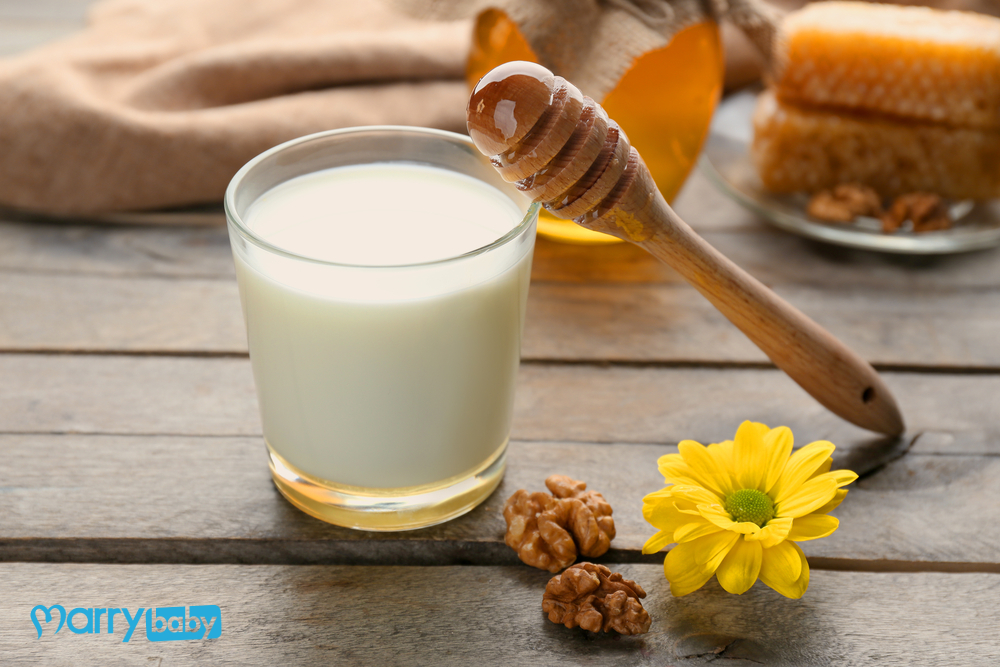 Uống sữa với mật ong có tác dụng gì