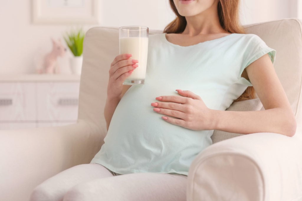  Lựa chọn sữa cân đối với chế độ ăn hàng ngày của mẹ bầu