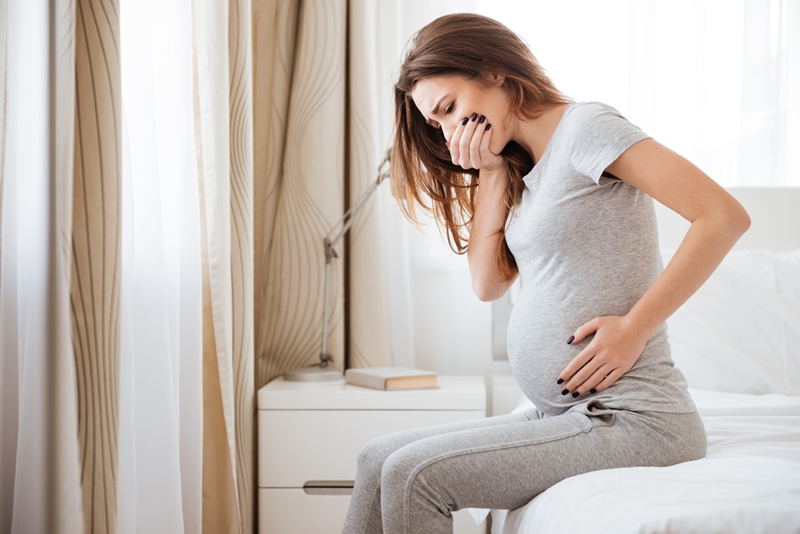 đau dạ dày khi mang thai 3 tháng cuối 