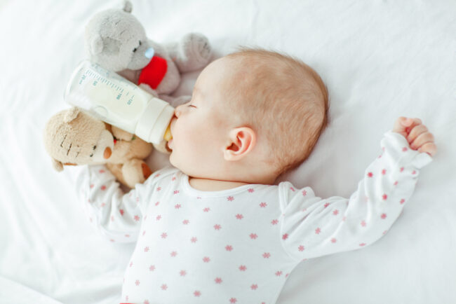Việc cai sữa cho bé có thể gặp phải nhiều khó khăn và thử thách. Nhưng không có gì đáng lo ngại khi bạn đã có cách cai sữa hiệu quả và an toàn cho bé yêu mình. Xem hình ảnh liên quan để tìm hiểu thêm và áp dụng cho bé của bạn.