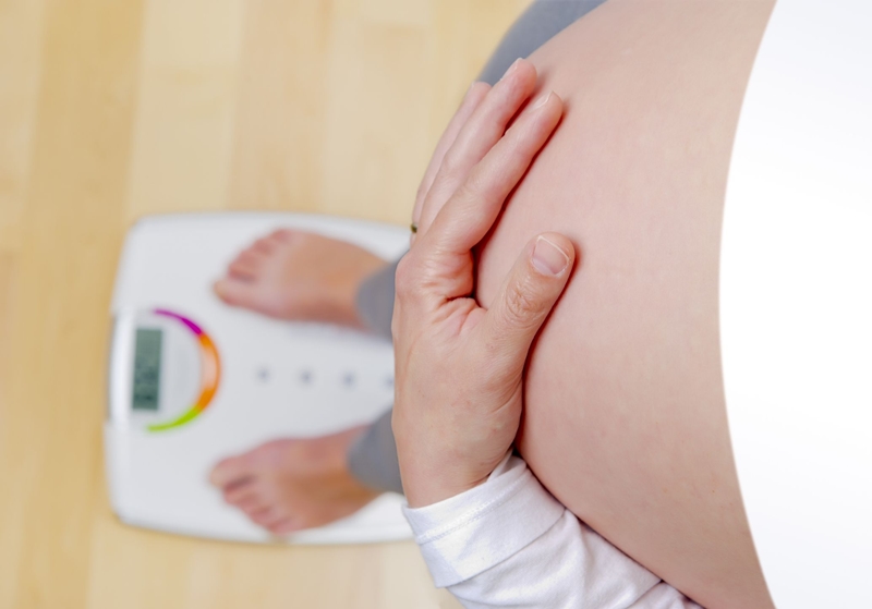 Mang thai tháng thứ 5 tăng bao nhiêu cân