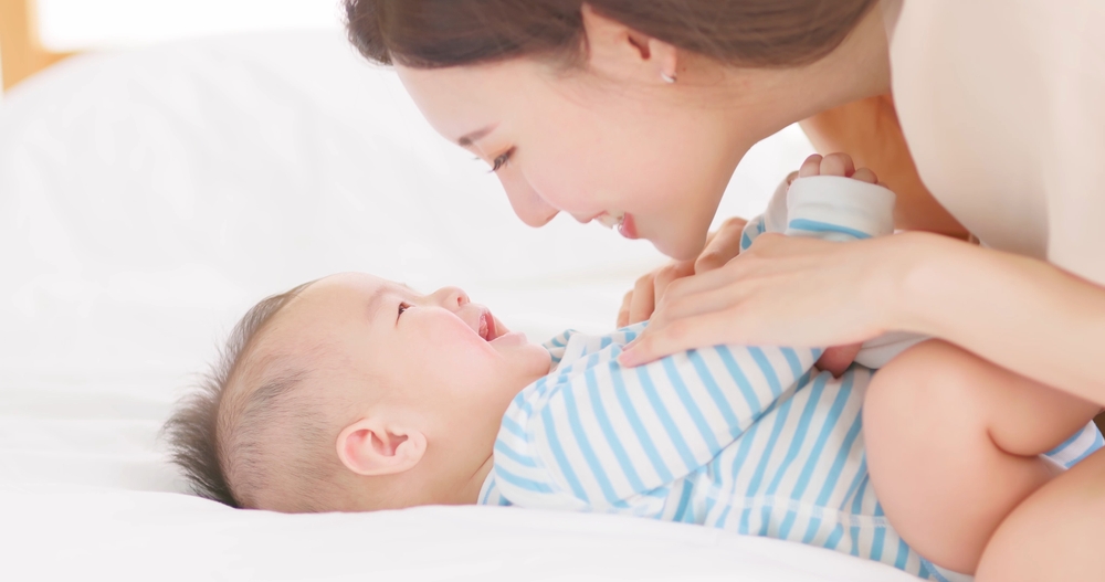 Cách chăm sóc trẻ sơ sinh dưới 1 tháng tuổi đúng chuẩn