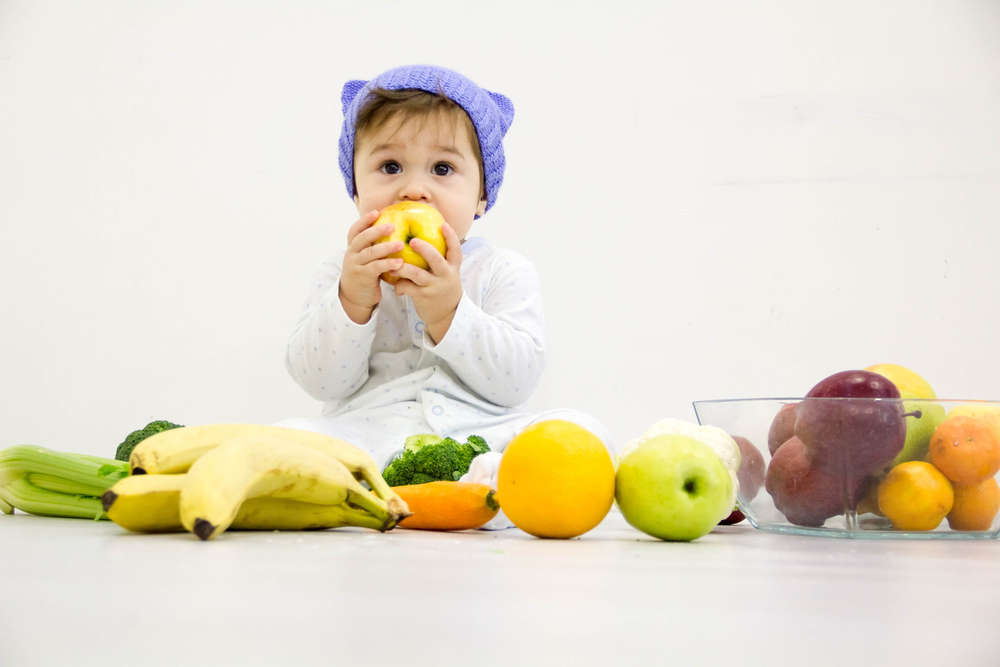 trẻ 8 tháng tuổi ăn được trái cây gì