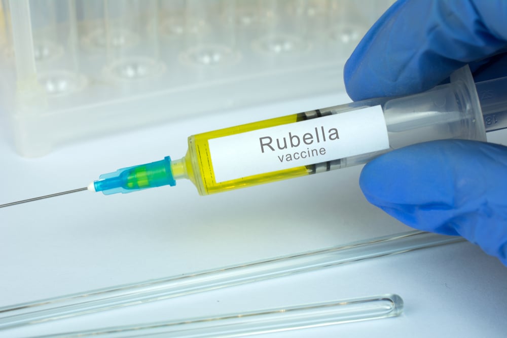 Chích ngừa Rubella có 2 tháng là có thai có được không?