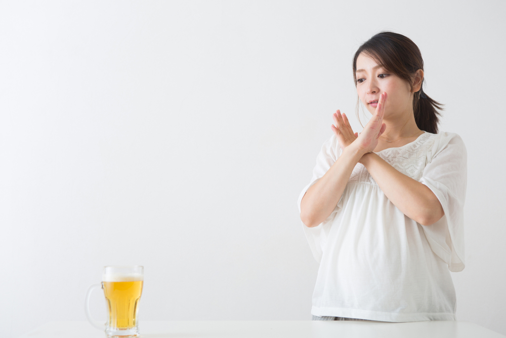 Bà bầu uống bia có tốt không? Lời cảnh tỉnh cho mẹ bầu lỡ uống bia khi mang thai