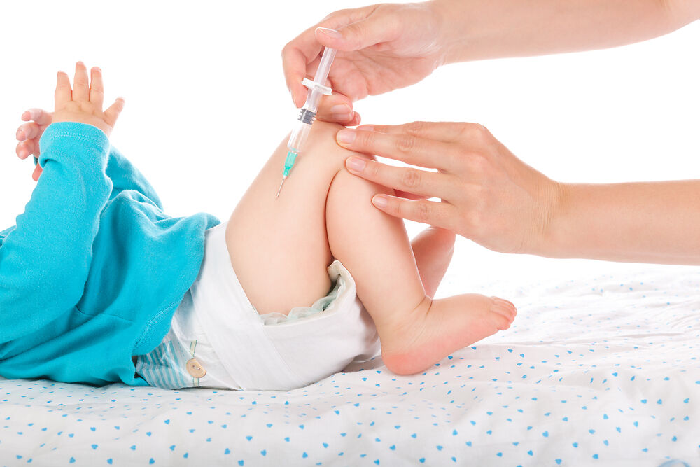 vắc xin cho bé 6 tháng