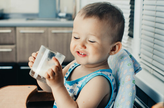 Trẻ bất dung nạp lactose ăn dặm như thế nào để có đủ dưỡng chất?