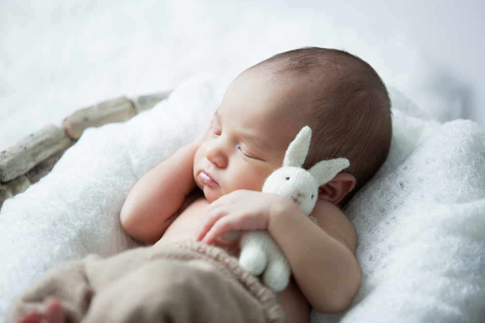 cách dỗ trẻ sơ sinh ngủ