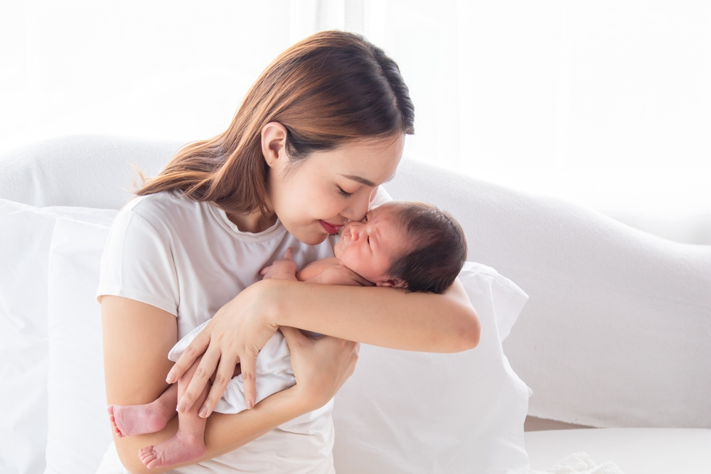 Tăng cường miễn dịch cho bé sinh mổ bằng 3 lớp bảo vệ tối ưu