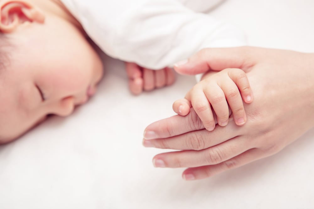 Dấu hiệu trẻ sơ sinh thở không bình thường