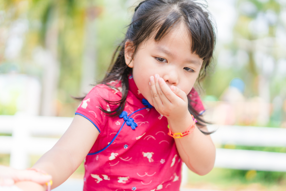 Nguyên nhân nào khiến trẻ bị nôn liên tục không sốt?