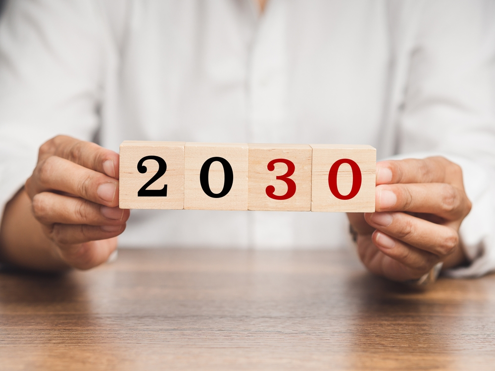 Vợ chồng tuổi 1994 và 1998 sinh con năm 2030 thì sao?