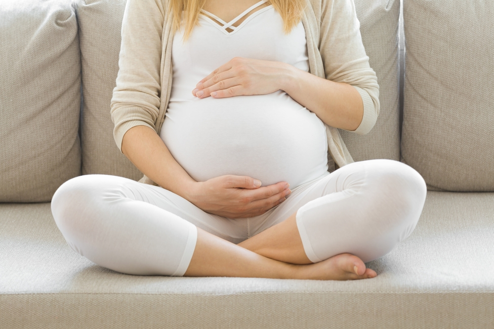 Có phải thai nhi đói nên đạp nhiều không?