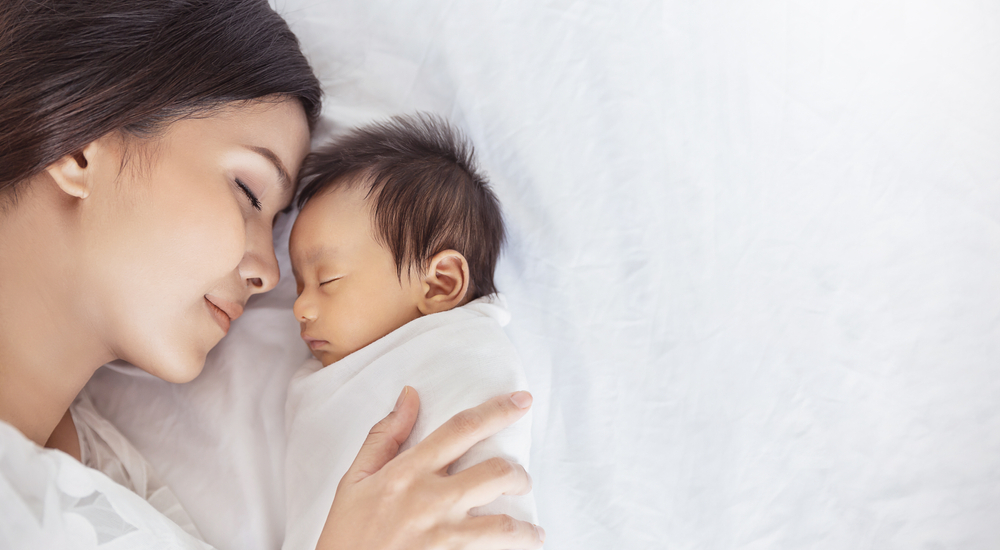 Những điều cha mẹ cần làm khi trẻ sơ sinh thở nhanh và mạnh khi ngủ