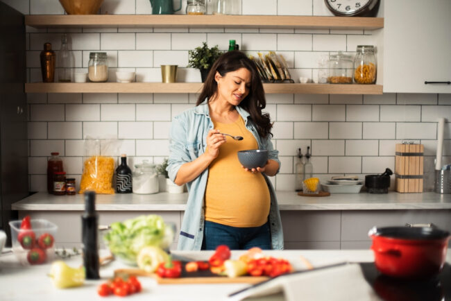 Mẹ bầu bị tiểu đường thai kỳ nên ăn gì, tránh ăn gì và thực đơn gợi ý!