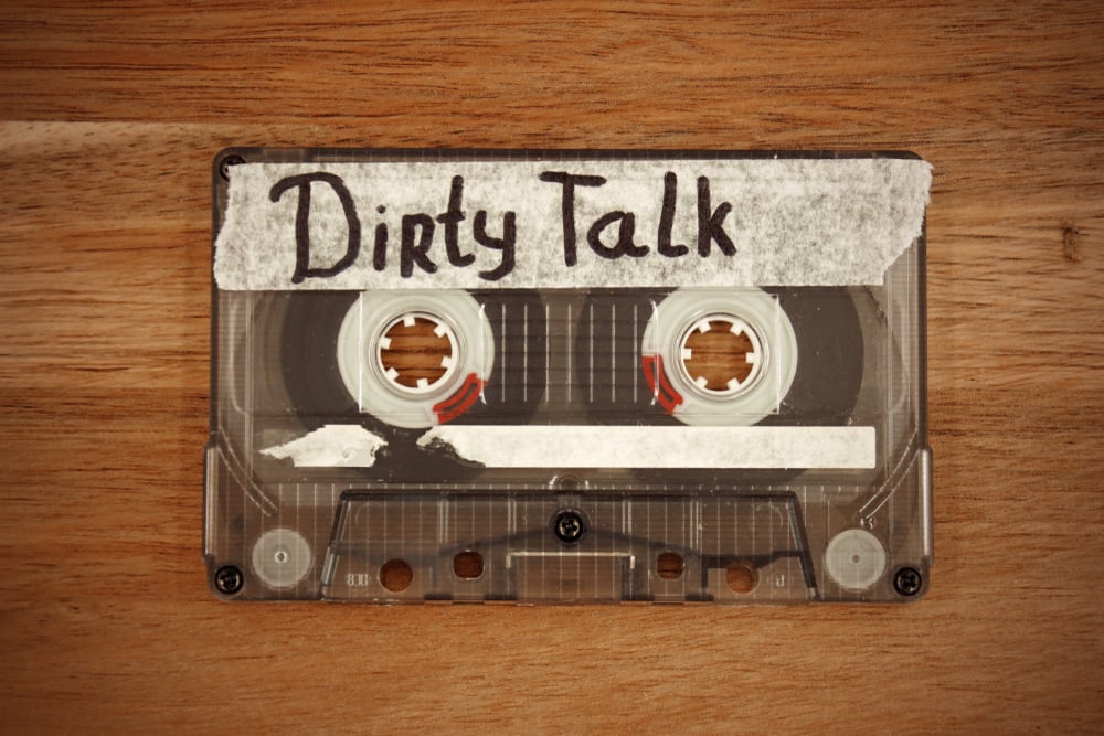 Dirty talk là gì? Cách khẩu dâm tinh tế khi quan hệ tình dục