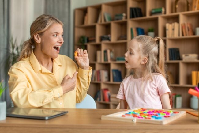 Dạy bé đánh vần lớp 1: Phương pháp hiệu quả giúp con nhanh nhớ