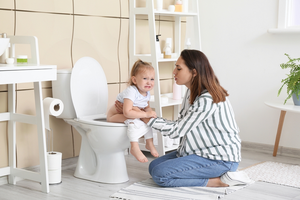 trẻ 2 tuổi đi ngoài nhiều lần trong ngày