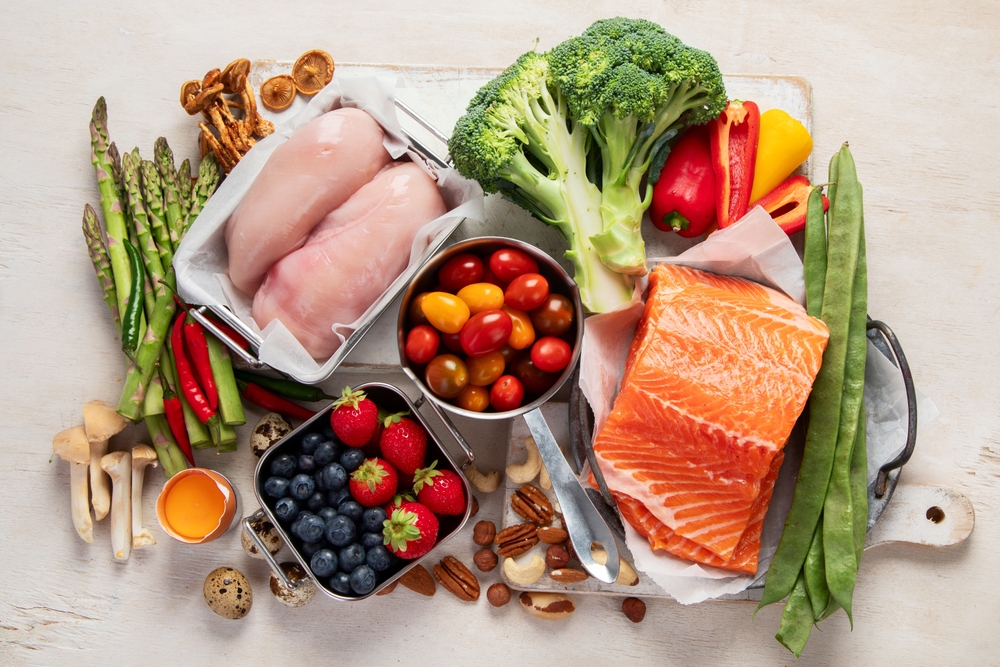 cách giảm mỡ bụng sau sinh: cân đối chế độ ăn
