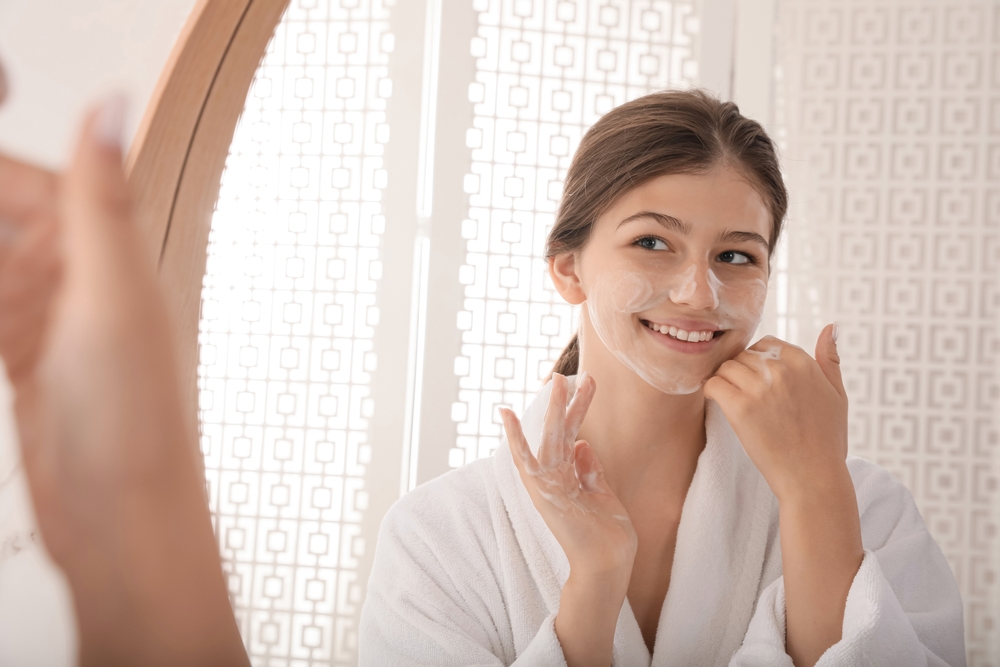 Sữa rửa mặt cho da nhạy cảm Physiogel Hypoallergenic Cleanser
