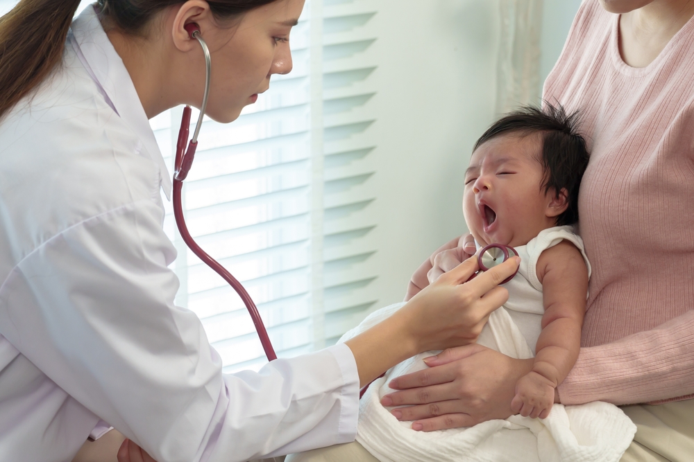 Vì sao trẻ sinh mổ bị khò khè và cách khắc phục hiệu quả