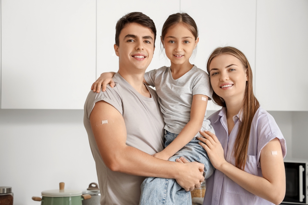 Cả nhà tiềm vaccine phòng bệnh cúm mùa