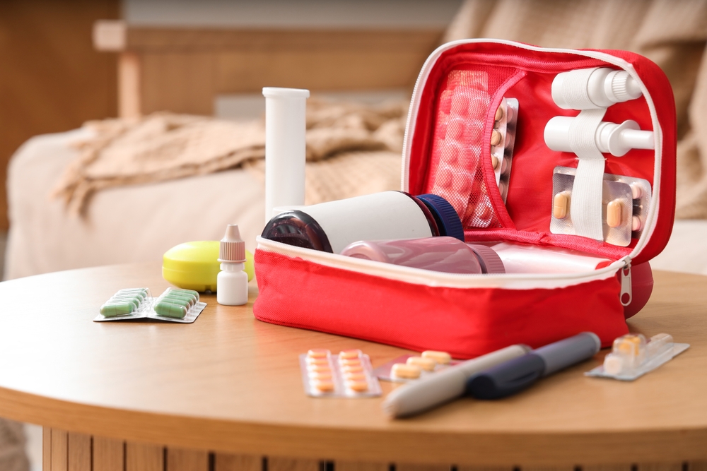 tủ thuốc gia đình